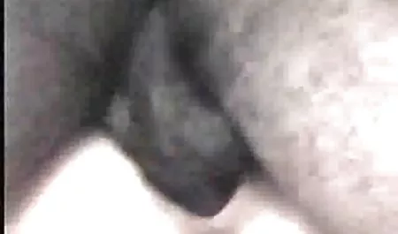 خوردن دختر جنده دبیرستانی مادربزرگ
