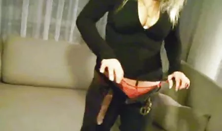 نوجوانان پسر به منظور نفوذ شورت جنده به یک صورت باطل