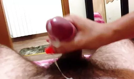 از خانواده فروشنده جنده لاغر مبدل, فاحشه