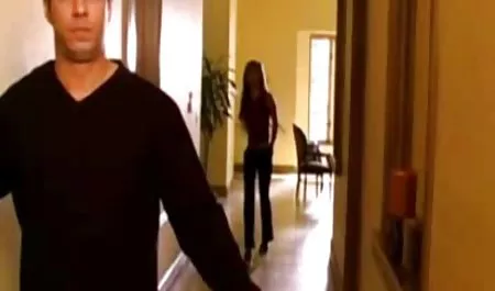 قرار دادن بر روی باسن خود را بسته کوچک دهان زاده جنده sex ،