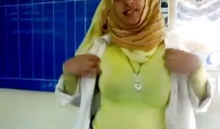 از مریم جنده اکوادور, شوخی
