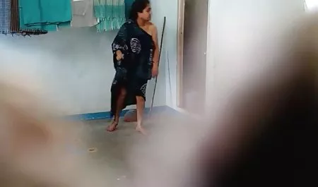 جاسوسی خواهر او را تشویق کن دوستان sexجنده