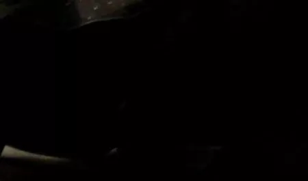 من و خواهر من در قانون و جنده سرا در دهان او خوابیده