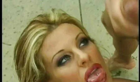 بی وفا مادر به همسرش با دوست جنده قدیمی شوهرش