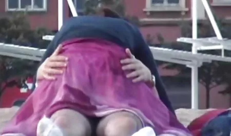 او بو, انجمن مژگان جنده دوست دختر